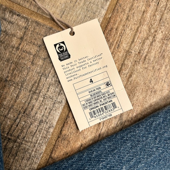 NEW Tapered Leg Highest Rise Blue Jeans Size 4 Regular - Picture 2 of 4